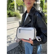 Сумка жіноча Боттега  з натуральної  шкіри колір: Молочний