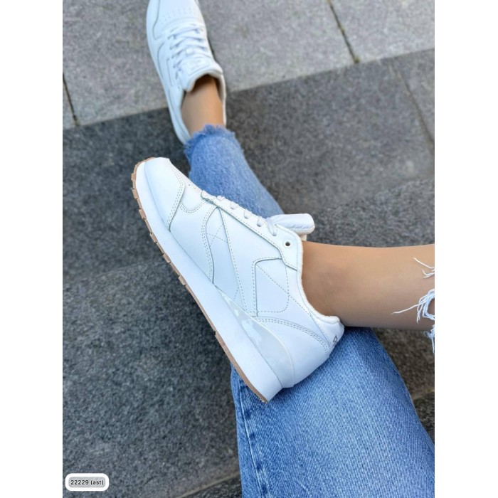 Кросівки жіночі натуральна шкіра білі 39р