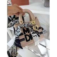 Сумка жіноча Діор 2х стороння з хусткою Колір Беж