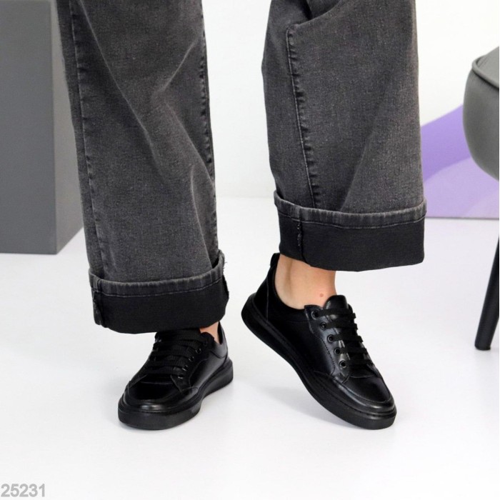 Кеди жіночі натуральна шкіра чорні 36,37,38,39,40р