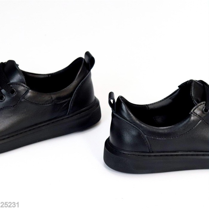 Кеди жіночі натуральна шкіра чорні 36,37,38,39,40р