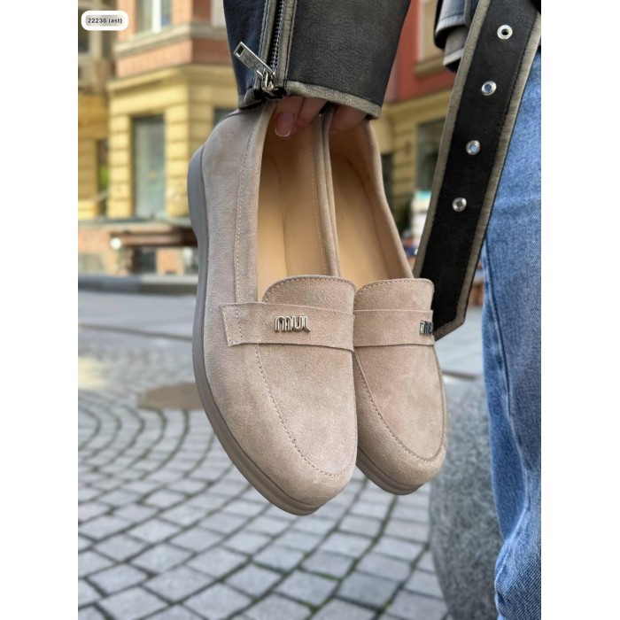 Туфлі/Лофери жіночі натуральна замша беж на 38.5,39,40,41р