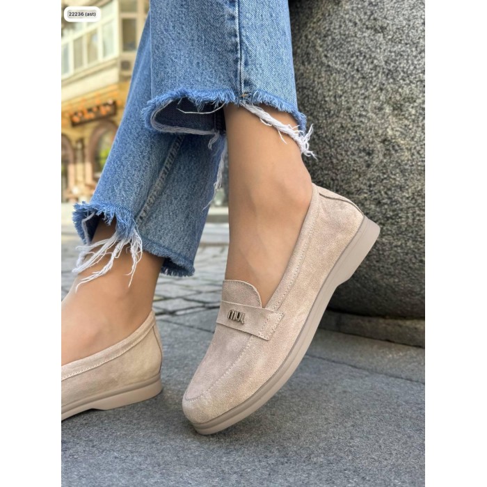 Туфлі/Лофери жіночі натуральна замша беж на 38.5,39,40,41р