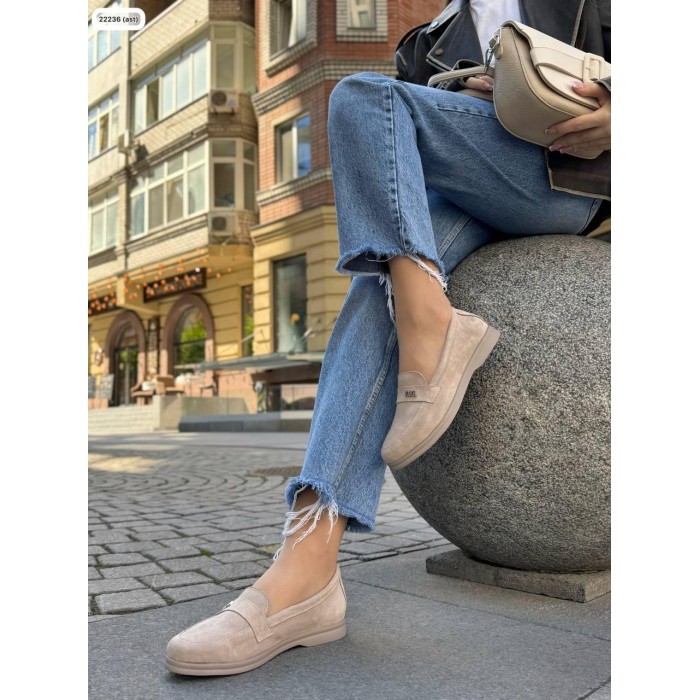 Туфлі/Лофери жіночі натуральна замша беж на 38.5,39,40,41р