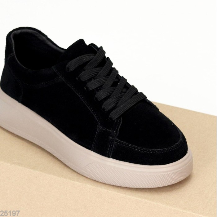 Кеди жіночі натуральна замша чорні 38,39р