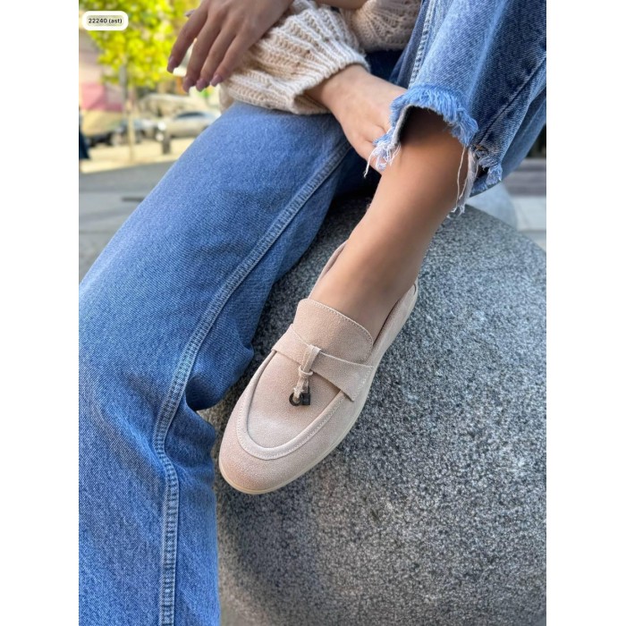 Туфлі/Лофери жіночі колір:бежевий натуральна замша 36,38,39,40,41р