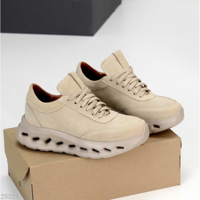 Кросівки жіночі натуральна замша колір беж 36,38,39р