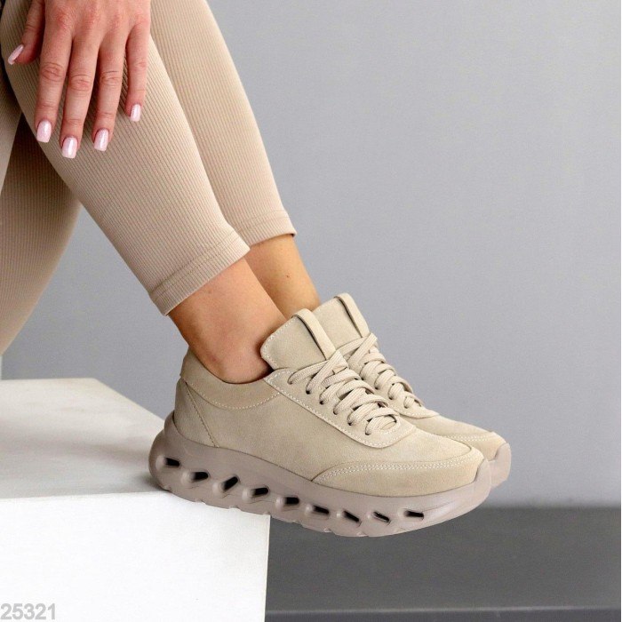 Кросівки жіночі натуральна замша колір беж 36,38,39р