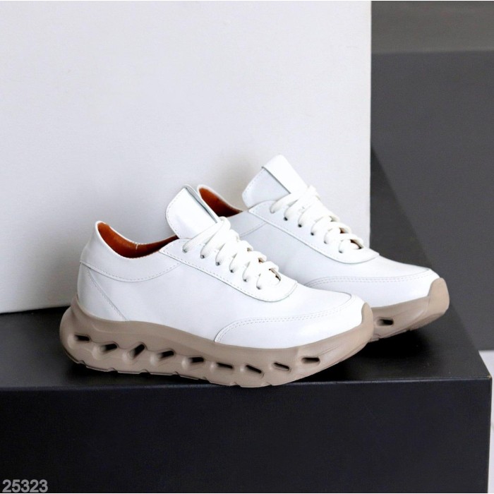 Кросівки жіночі натуральна шкіра білі 36,37,38р