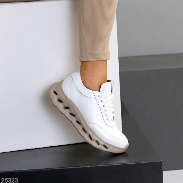 Кросівки жіночі натуральна шкіра білі 36,37,38р