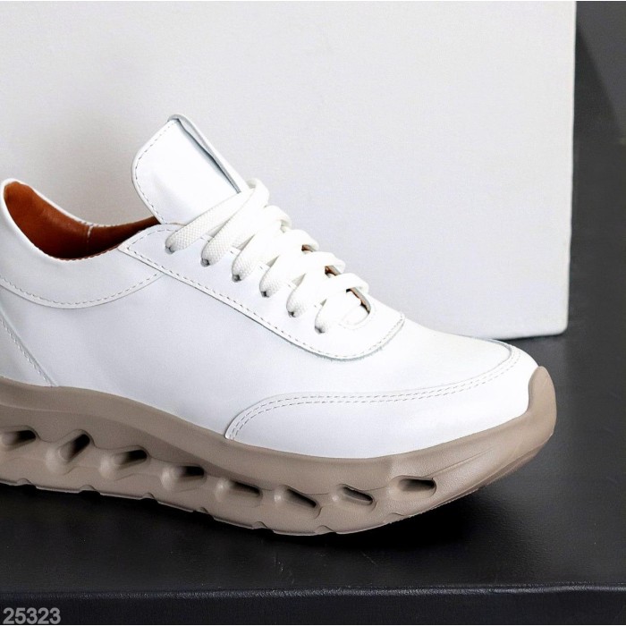 Кросівки жіночі натуральна шкіра білі 36,37,38р