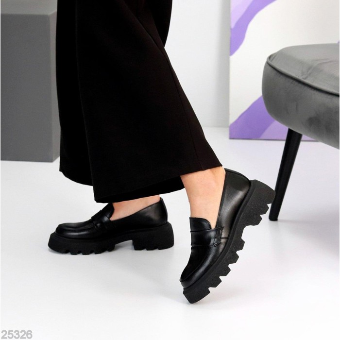 Лоферы женские натуральная кожа черные 36,38р