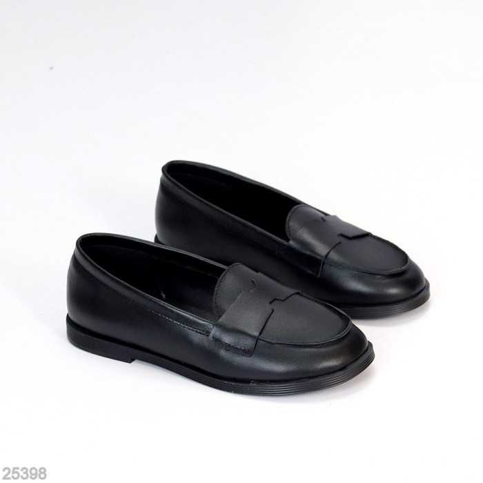 Лофери жіночі натуральна шкіра чорні 36,37,38,39р