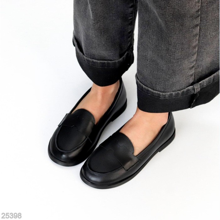 Лофери жіночі натуральна шкіра чорні 36,37,38,39р