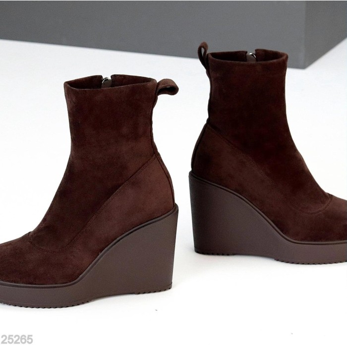 Ботильйони жіночі еко-замша колір-шоколад деми 38,39,40р