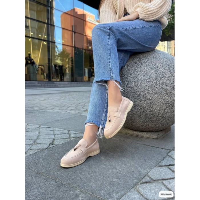 Туфлі/Лофери жіночі колір:бежевий натуральна замша 36,38,39,40,41р