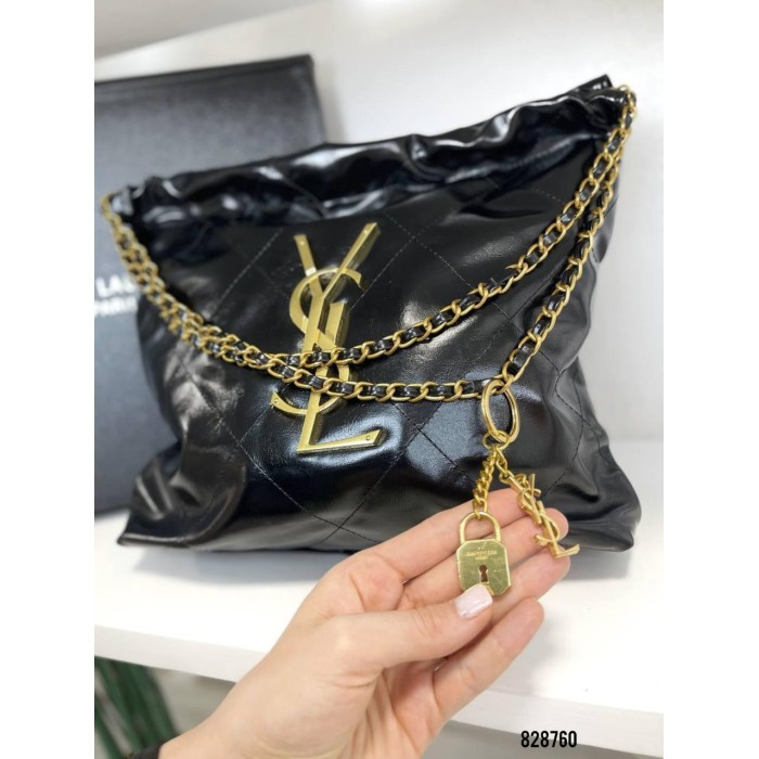 Сумка мішечок жіноча 2 в 1 з брелками натуральна шкіра Чорна