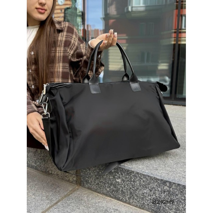 Сумка спорт текстиль и экокожа Черная