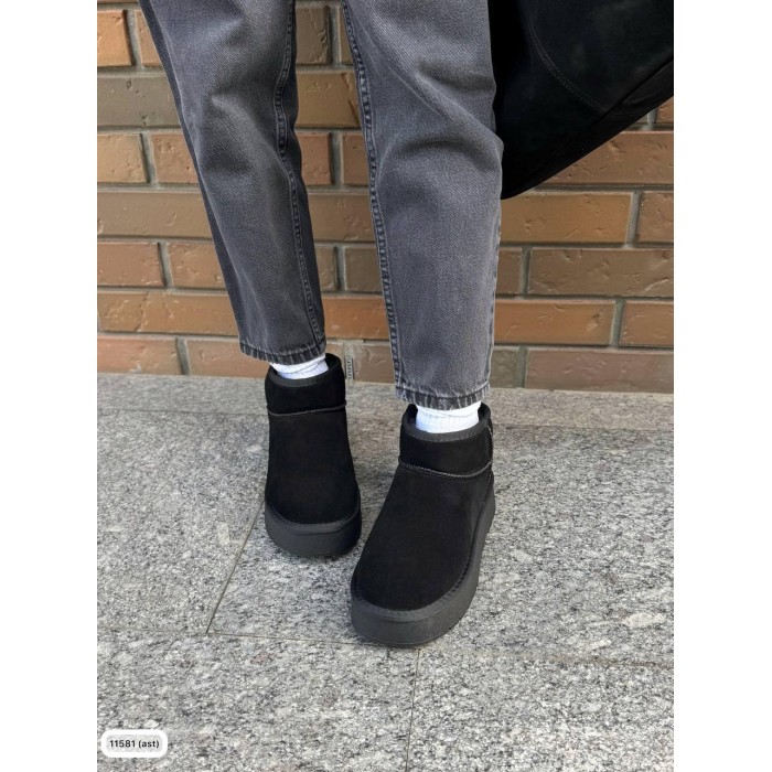 Уггі жіночі короткі натуральна замша /вовна колір: чорний зима 36,38,41р.