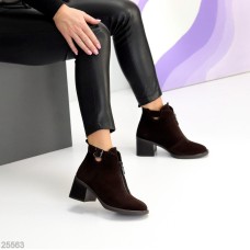 Ботильйони жіночі натуральная-замша колір-шоколад демі 37,40р