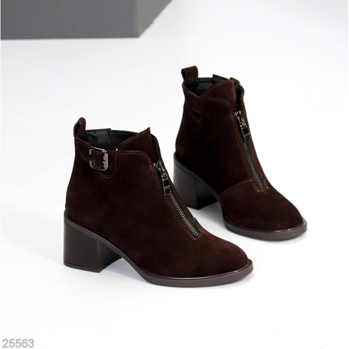 Ботильйони жіночі натуральная-замша колір-шоколад демі 37,40р