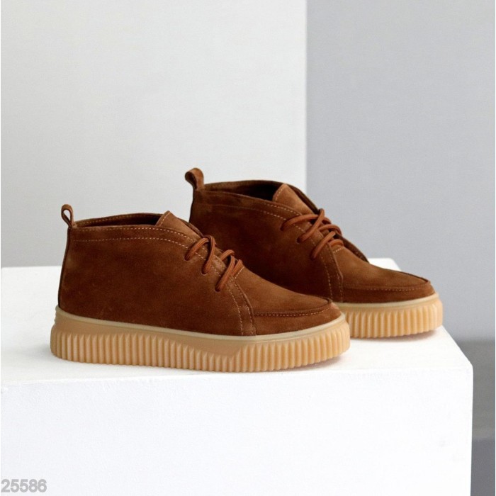 Черевики жіночі натуральна замша бежеві деми на 35.5,36,39,40р