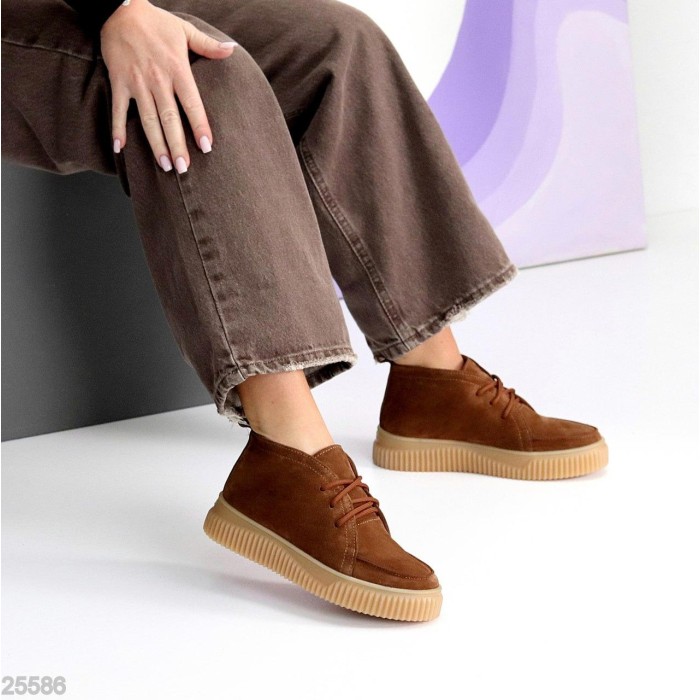 Черевики жіночі натуральна замша бежеві деми на 35.5,36,39,40р