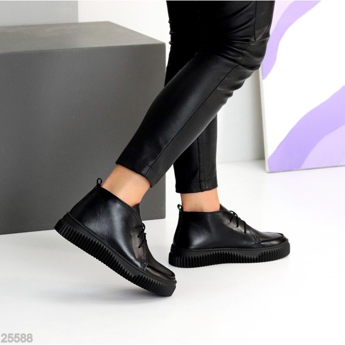 Черевики жіночі натуральна шкіра чорні демі на 36,40р