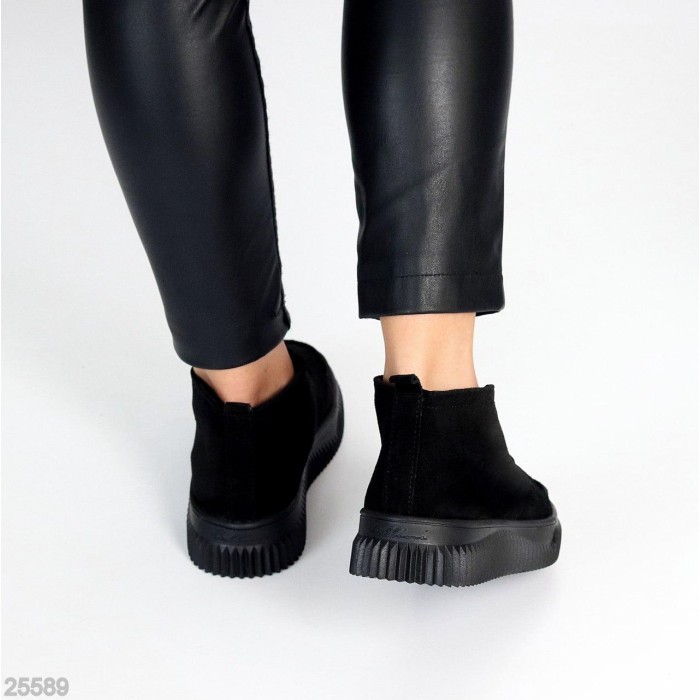 Черевики жіночі натуральна замша чорні демі на 36,37.5,40р