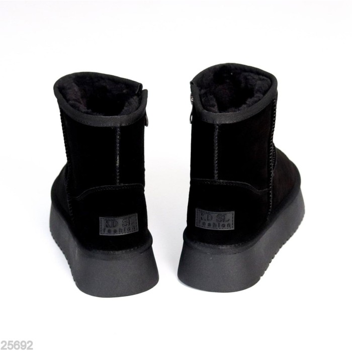 Уггі жіночі натуральна замша колір-чорний зима на 35.5р.