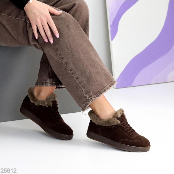 Кросівки жіночі натуральна-замша шоколад зима 36р