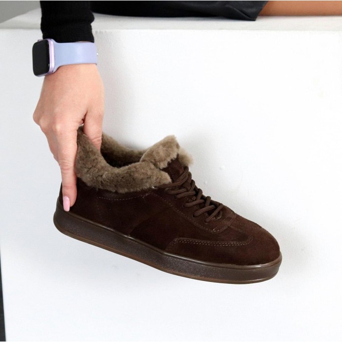Кросівки жіночі натуральна-замша шоколад зима 36р