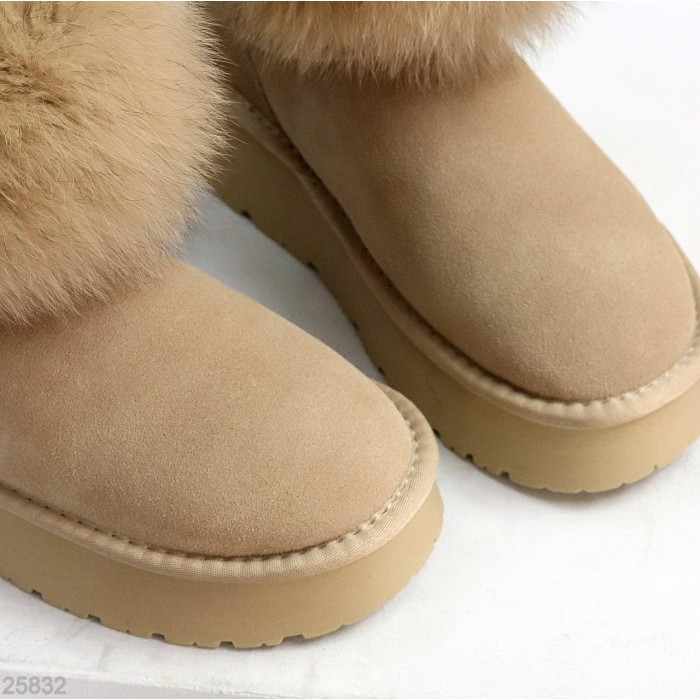 Уггі жіночі натуральна замша колір-беж зима 36р.