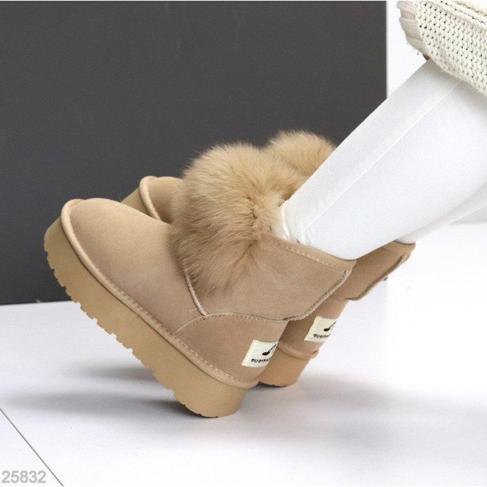 Уггі жіночі натуральна замша колір-беж зима 36р.