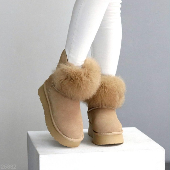 Уггі жіночі натуральна замша колір-беж зима 36р.