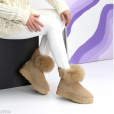 Уггі жіночі натуральна замша колір-беж зима 36р.