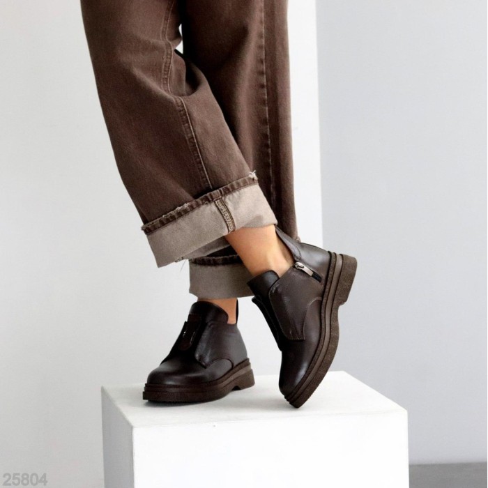 Черевики жіночі натуральна шкіра колір-шоколад зима 36р