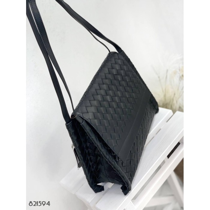 Сумка жіноча Боттега з натуральної шкіри Чорна.