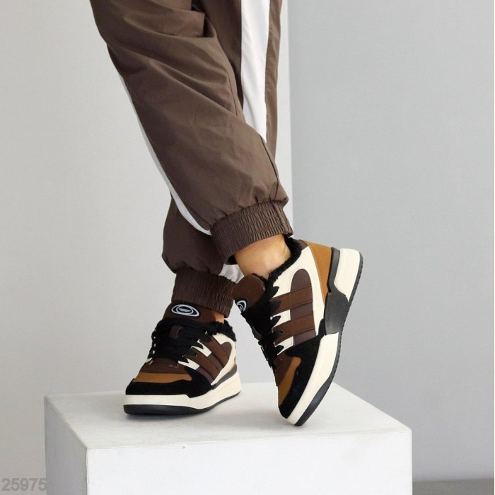 Кросівки жіночі еко-шкіра/еко-замша чорні зима на 35р