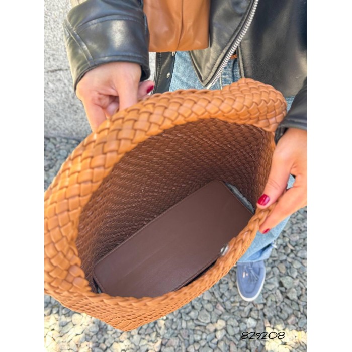 Сумка жіноча мішечок 2 в 1 плетіння екошкіра люк колір: Чорний, Кемел