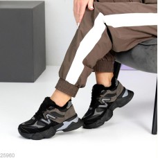 Кросівки жіночі еко-шкіра/еко-замша чорні зима на 35р