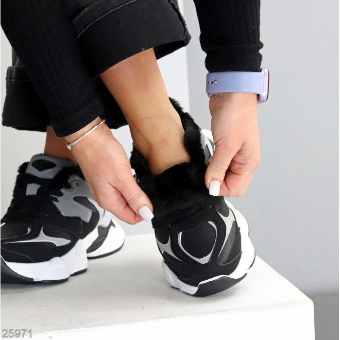 Кросівки жіночі еко-шкіра/еко-замша чорні зима на 35,36р