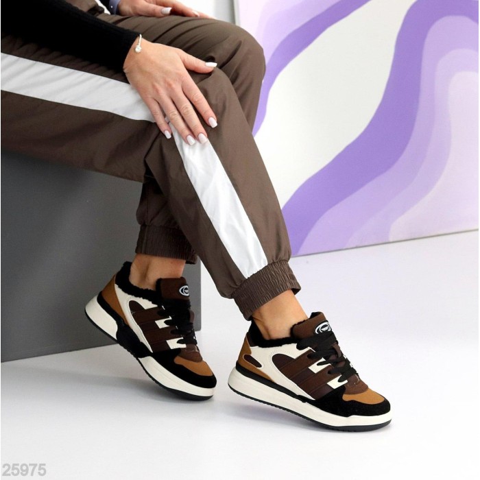 Кросівки жіночі еко-шкіра/еко-замша чорні зима на 35р