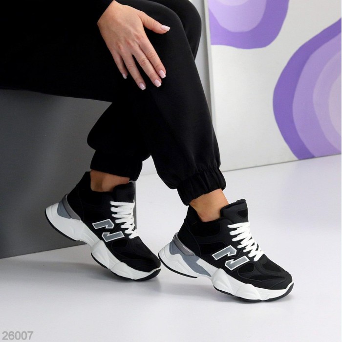 Кросівки жіночи еко-шкіра/еко-замша чорні на 36р.