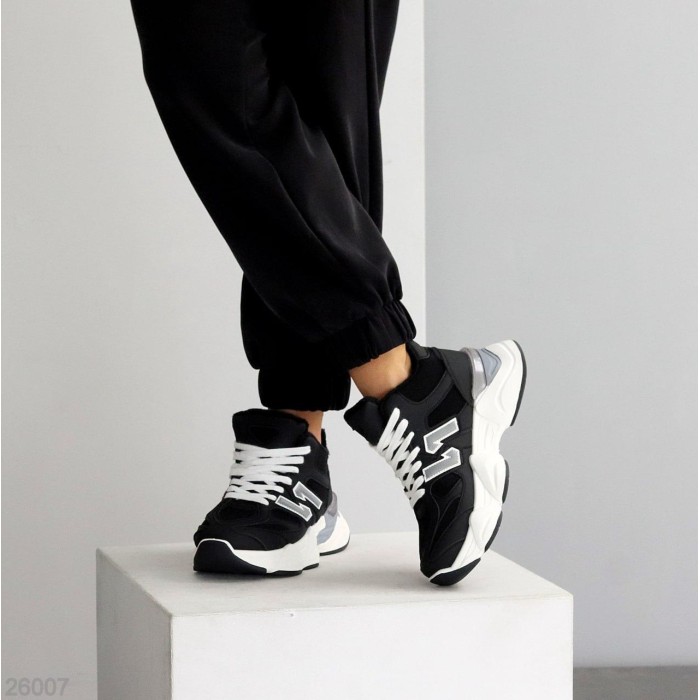 Кросівки жіночи еко-шкіра/еко-замша чорні на 36р.