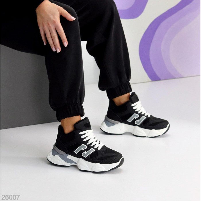 Кросівки жіночи еко-шкіра/еко-замша чорні на 36р.