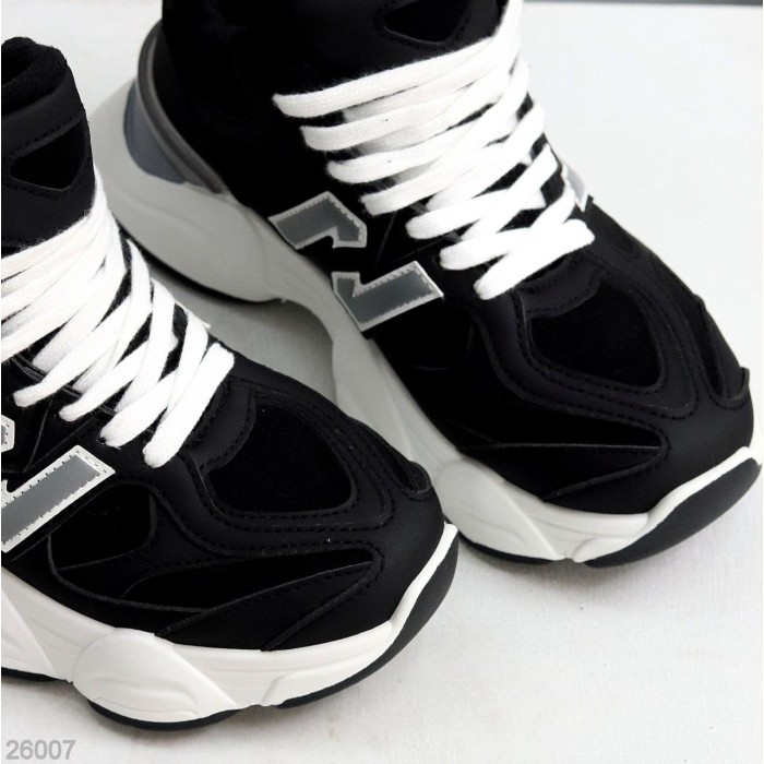 Кросівки жіночи еко-шкіра/еко-замша чорні на 36р.