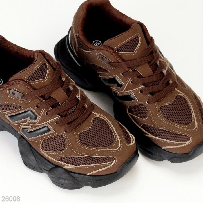 КросІвки жіночі еко-замша колір-шоколад на 35.5,36,37,38р.