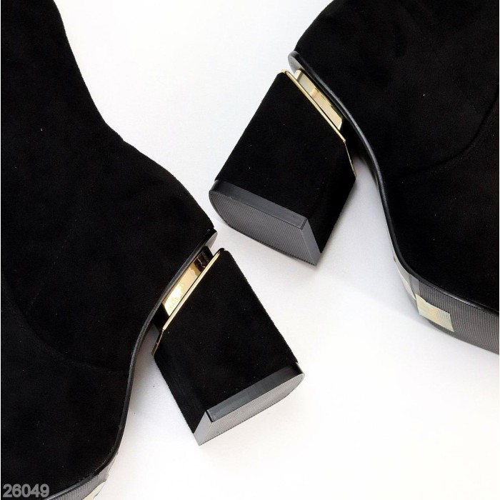 Ботильйони жіночі еко-замша колір-чорний демі на 38.39,40р