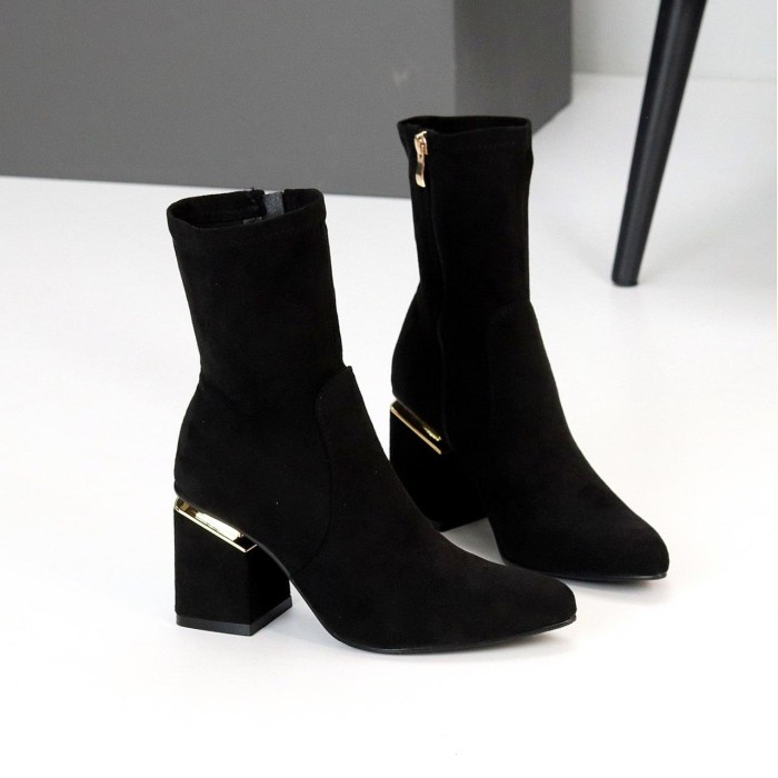 Ботильйони жіночі еко-замша колір-чорний демі на 38.39,40р